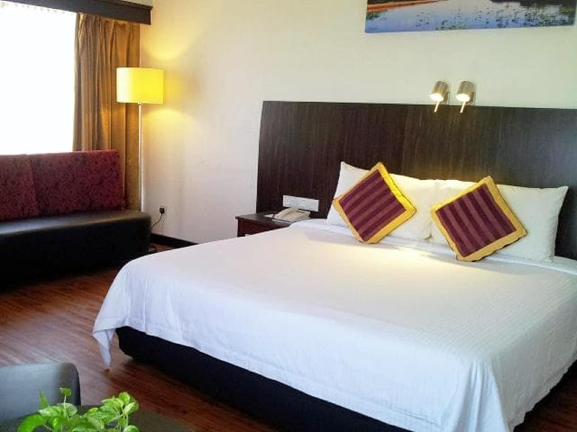 Hotel Grand Continental Kuantan Exterior photo