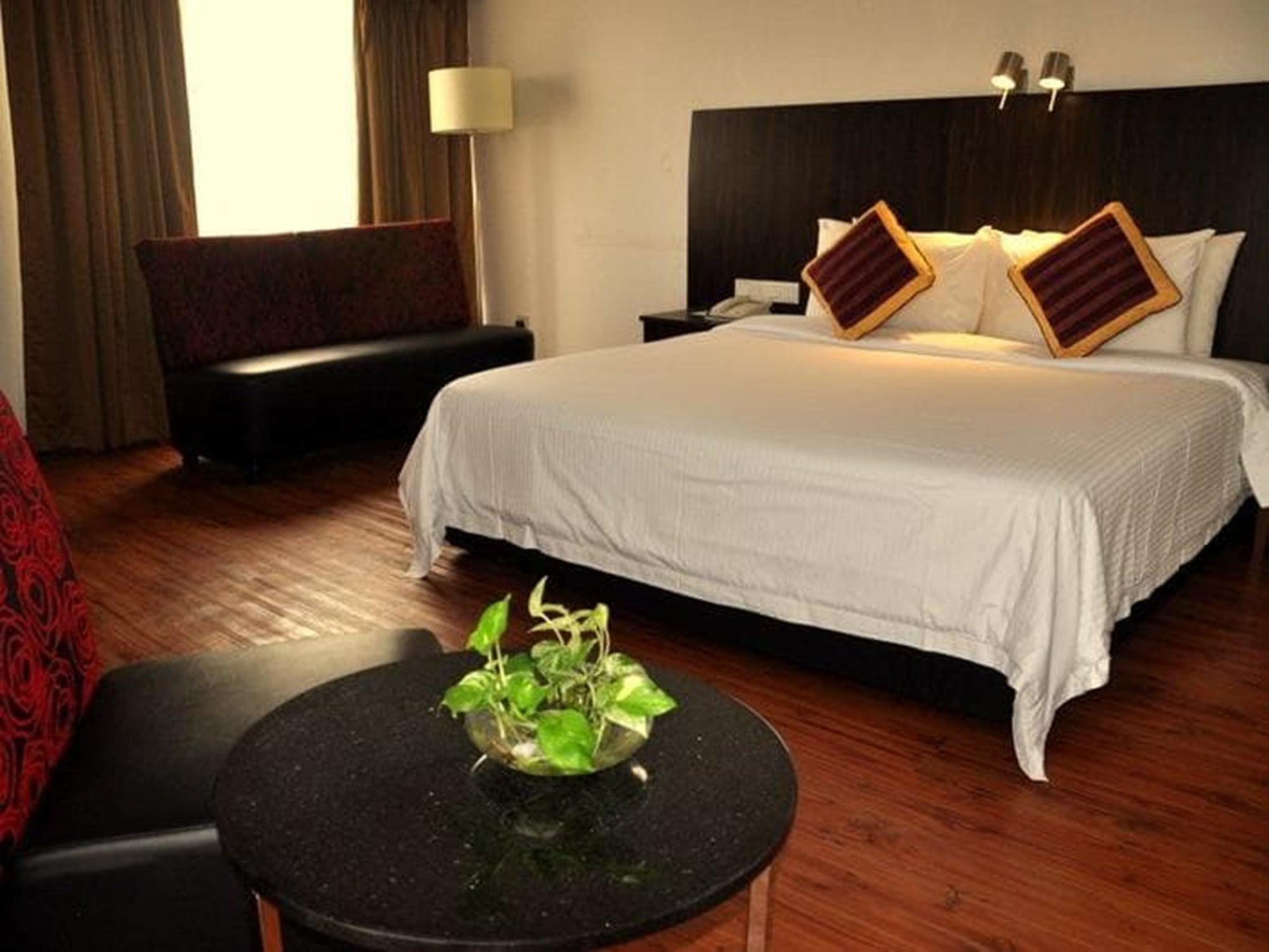 Hotel Grand Continental Kuantan Exterior photo