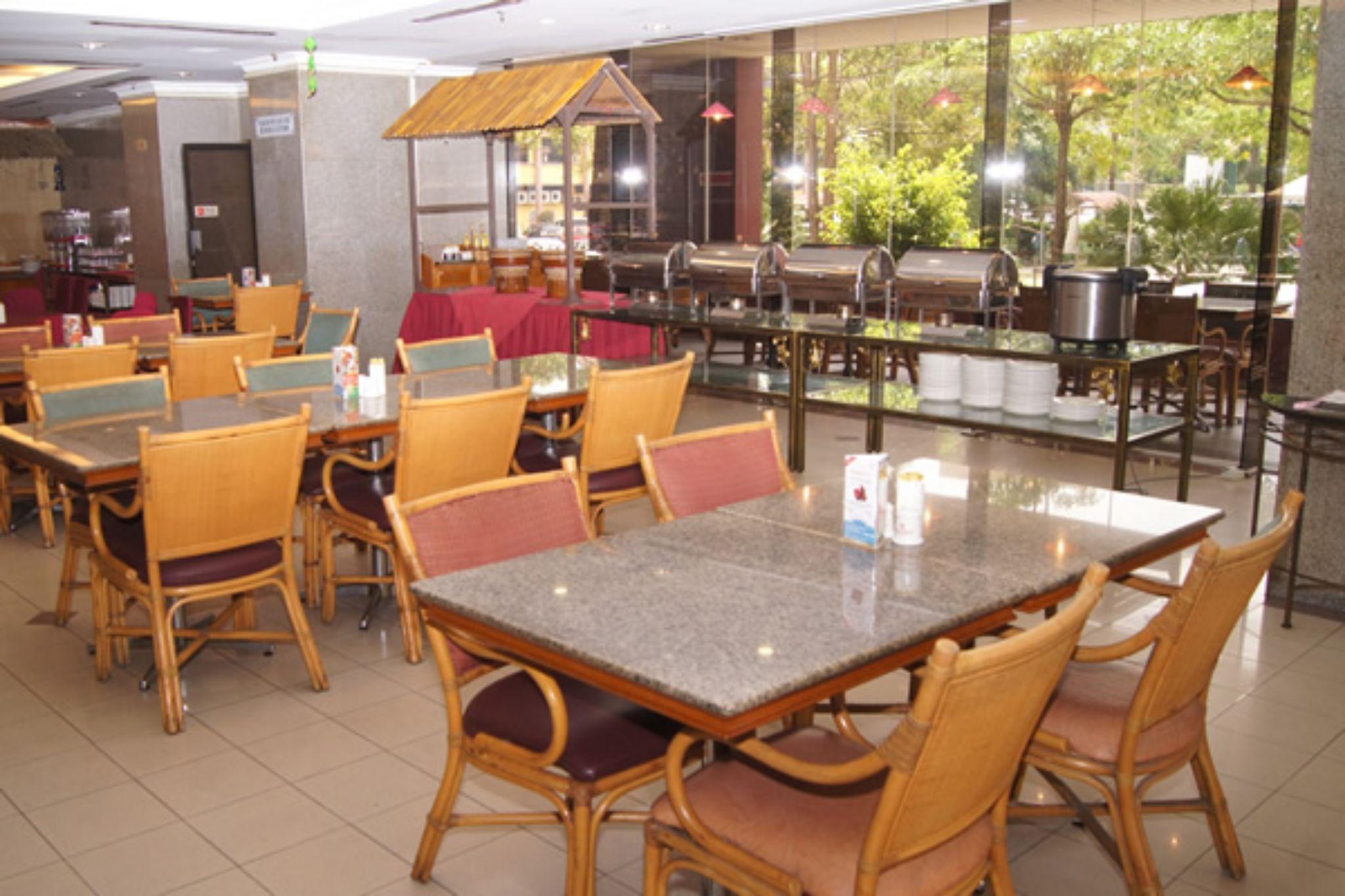 Hotel Grand Continental Kuantan Exterior photo
